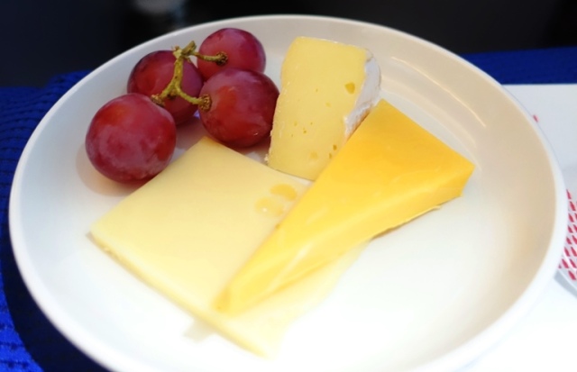 Grapes and Cheese, Cheese plate, grapes
